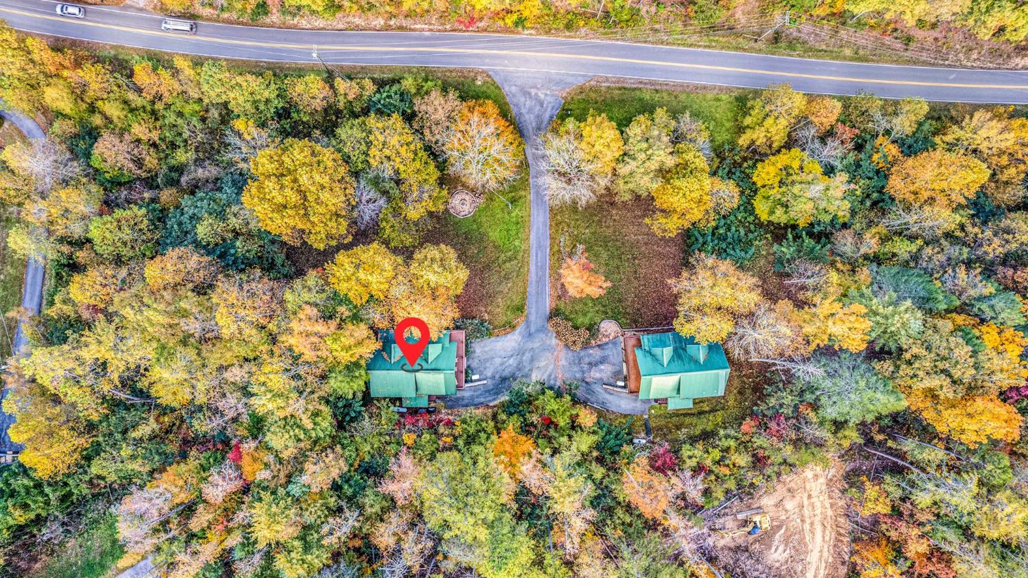 Relaxation Retreat - Pickleball Cabin - Wi-Fi, Fire Pit With Bar, Ev, Game Room, Hot Tub, Pool Access - Mins To Pf Sevierville Exterior foto