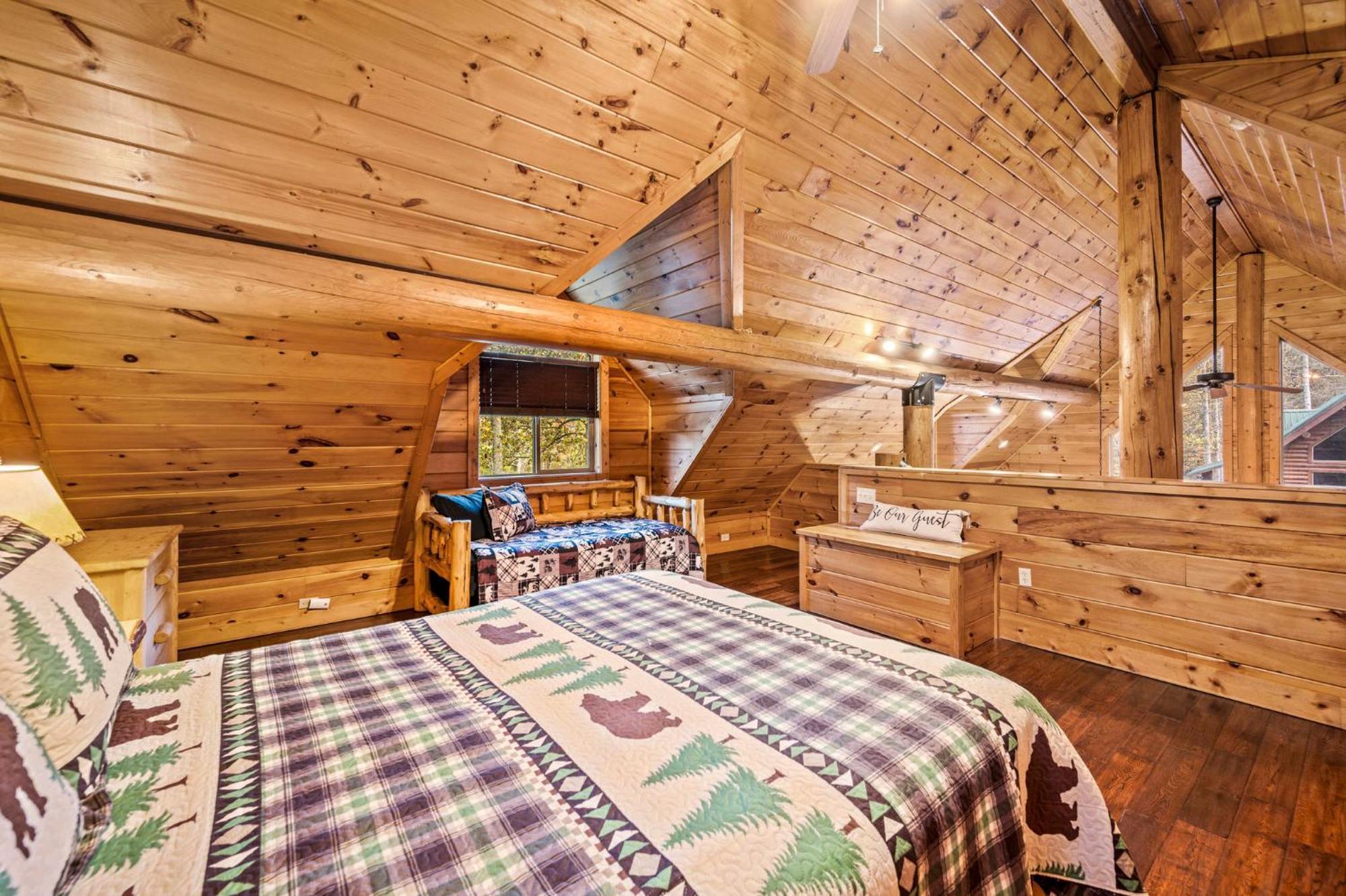 Relaxation Retreat - Pickleball Cabin - Wi-Fi, Fire Pit With Bar, Ev, Game Room, Hot Tub, Pool Access - Mins To Pf Sevierville Exterior foto